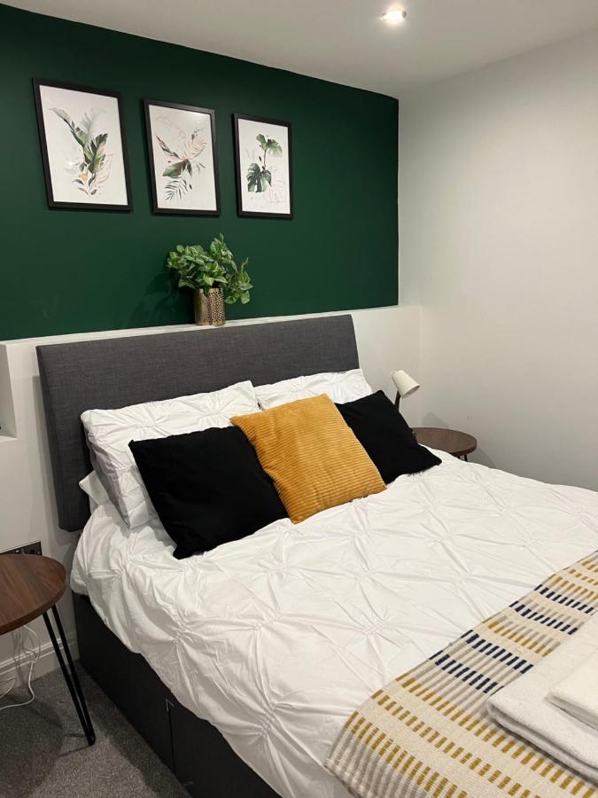 Beautiful 2 Bedroom With Patio And Amazing Views *