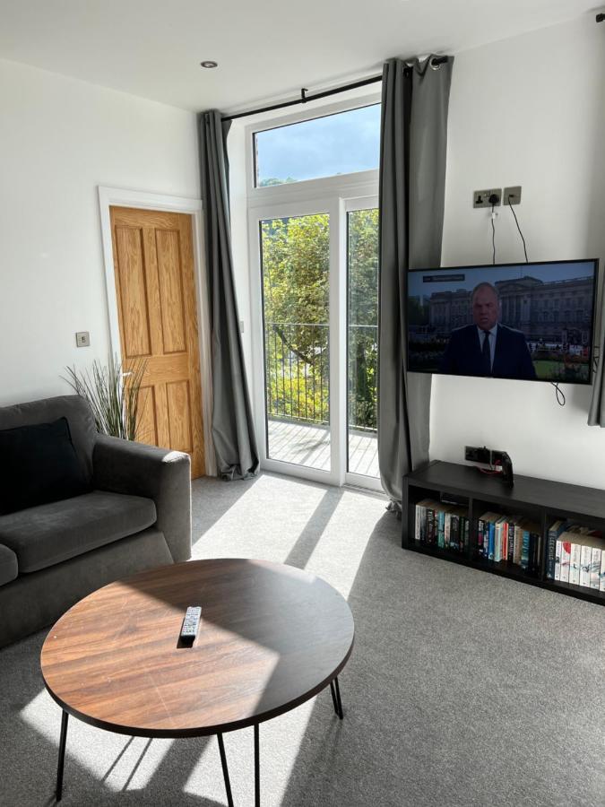 Beautiful 2 Bedroom With Patio And Amazing Views * Hebden Bridge