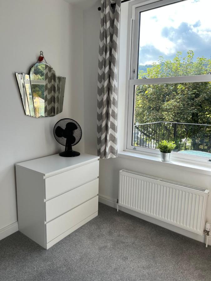 Beautiful 2 Bedroom With Patio And Amazing Views * Hebden Bridge