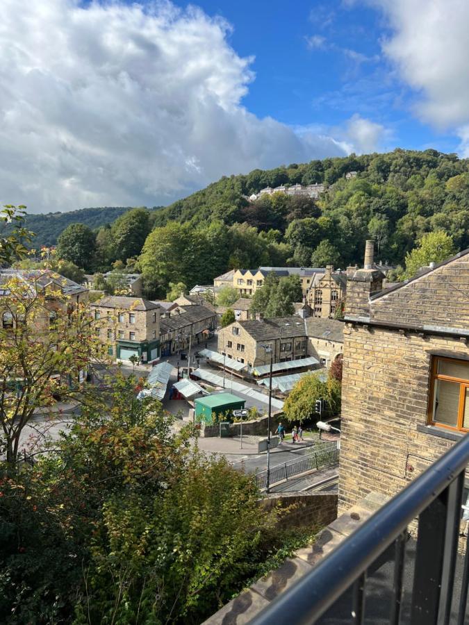 Beautiful 2 Bedroom With Patio And Amazing Views Holiday home Hebden Bridge